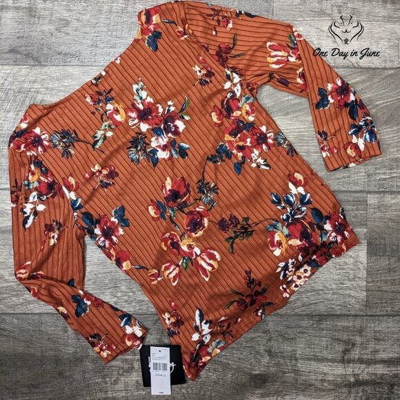 ByxBy Ruched Front Long Sleeve Top Size S - Picture 5 of 5